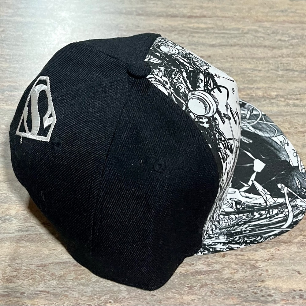 Superman Hat - image 4